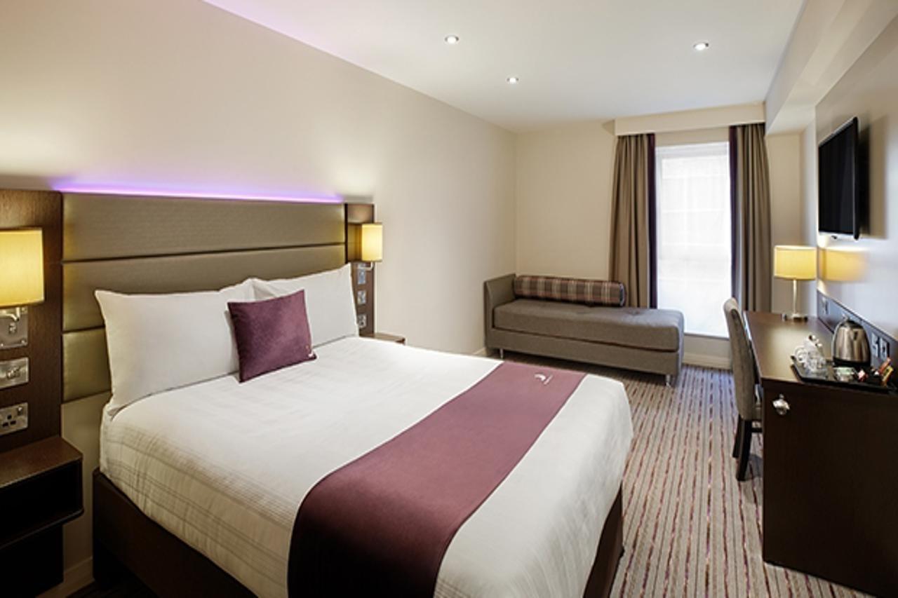 Premier Inn Birmingham City Centre Broad Street 外观 照片