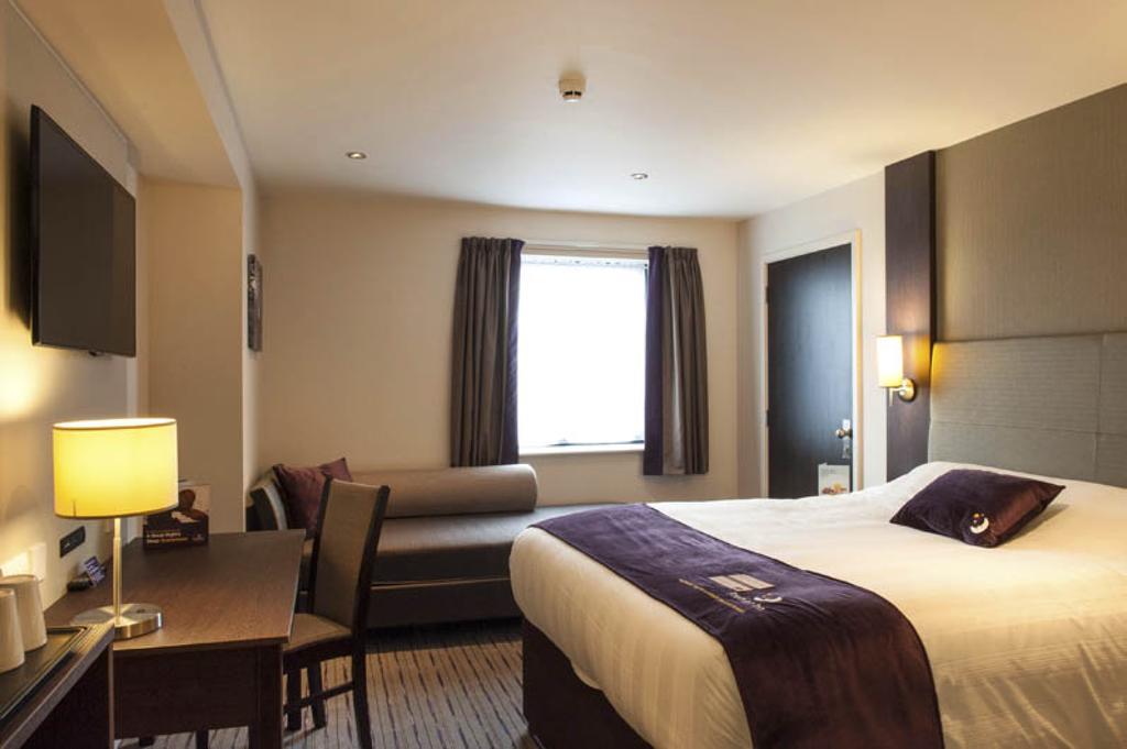Premier Inn Birmingham City Centre Broad Street 外观 照片