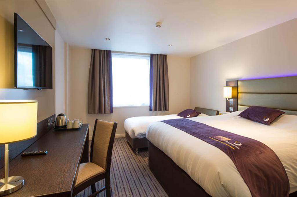 Premier Inn Birmingham City Centre Broad Street 外观 照片