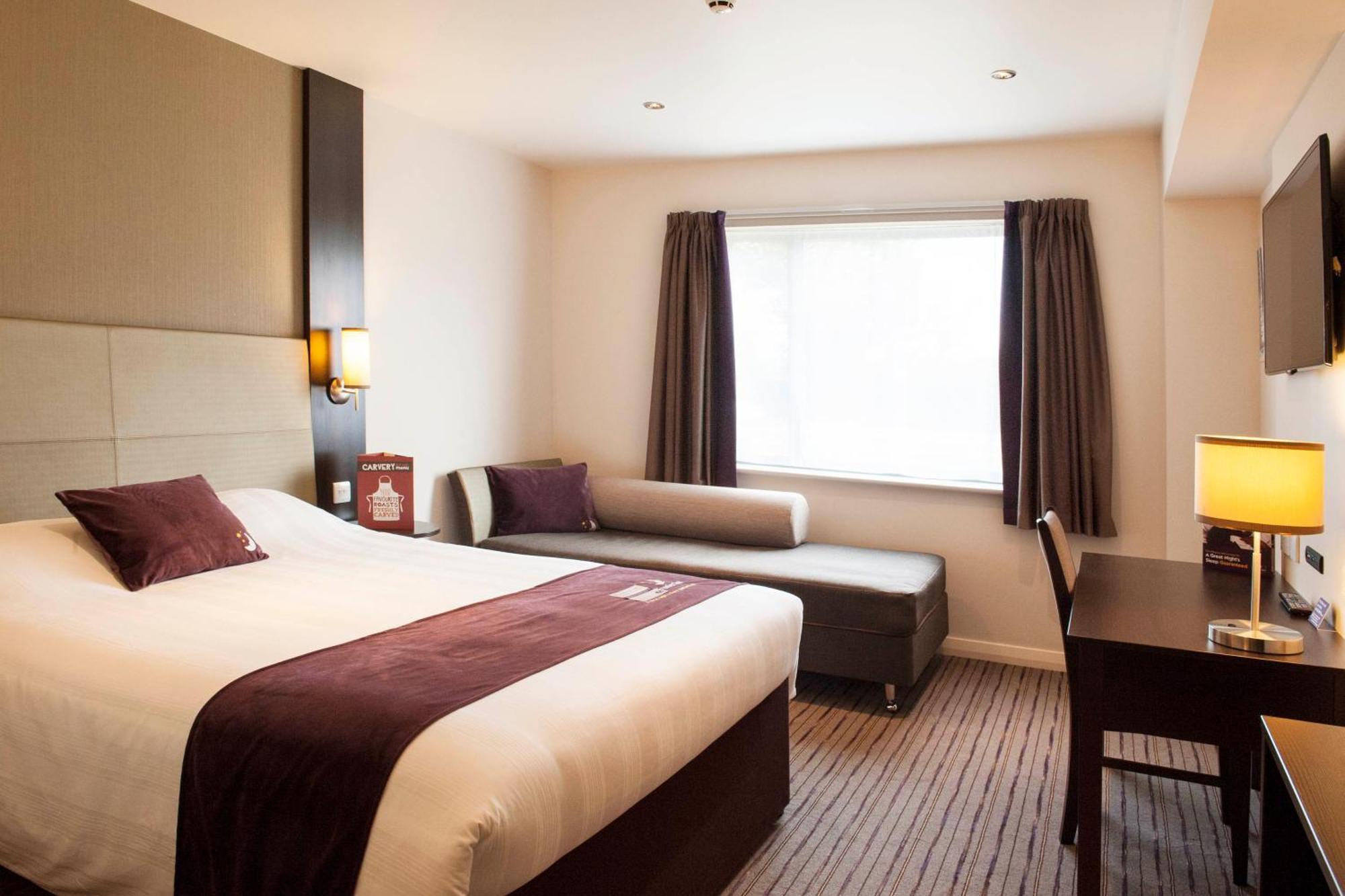 Premier Inn Birmingham City Centre Broad Street 外观 照片